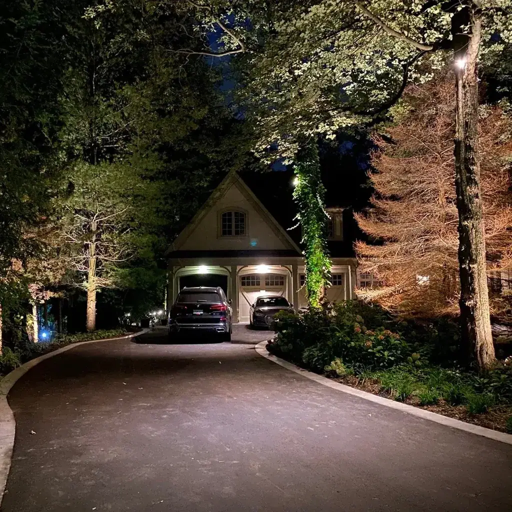 Custom outdoor lighting design for Toronto homes